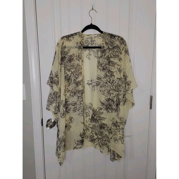 Maurices Tops - Maurices Kimono One Size Neutral Boho Floral Wrap Ruana Shawl Swim Cover Up